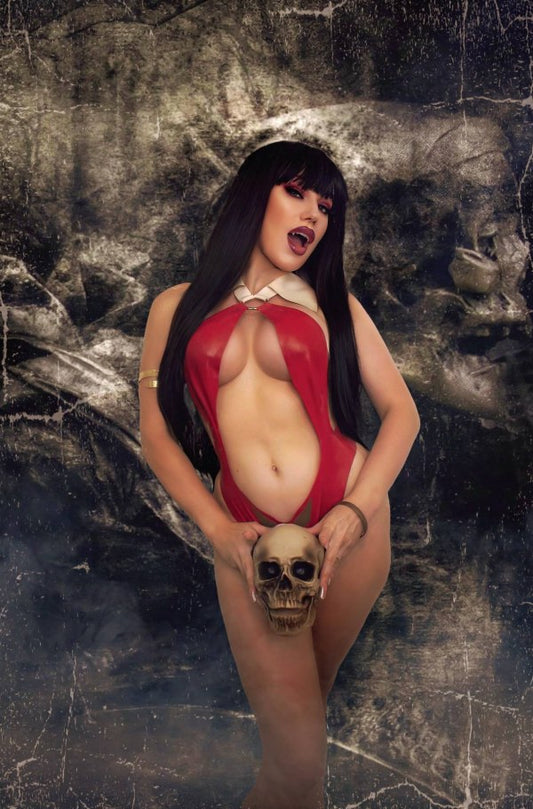 Vampirella #667 (Cover G 1:10 Rachel Hollon Cosplay Virgin Variant)